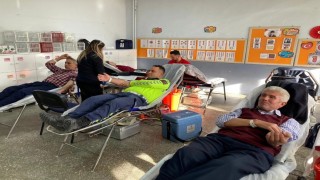 Altıntaş Zafer İlkokulunda kan bağışı kampanyası