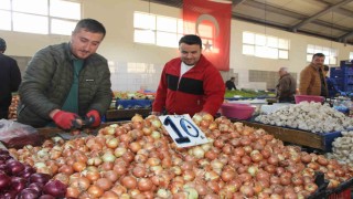 Amasya pazarında soğanın kilosu 7 aydır 10 TL