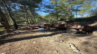 Antalyada devrilen traktörün altında kalan sürücü hayatını kaybetti