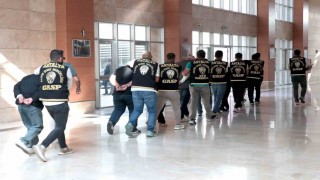 Antalyada iş yerine zarar veren 10 şahıs tutuklandı