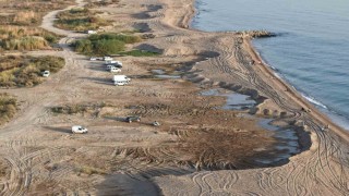 Antalyada kum hırsızları sahilleri talan etti, kum ocağına dönen sahiller dronla görüntülendi