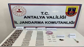 Antalyada sentetik hap ve esrar ele geçirildi