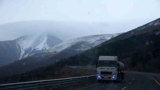 Ardahanın yüksek kesimleri beyaza büründü