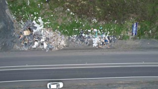 Arnavutköyde ana cadde döküm alanına dönüştü