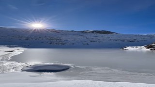 Artabel Gölleri Tabiat Parkında bulunan 20den fazla göl buz tuttu