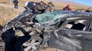 Aşkalede trafik kazası: 2 yaralı