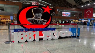 Atatürk 10 Kasımda İstanbul Sabiha Gökçende anıldı