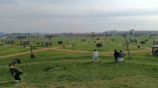 Atatürk Havalimanı Millet Bahçesine ilk gününde yüzlerce vatandaş akın etti