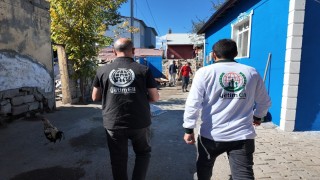 Avrupa Yetim Eli Derneği Ağrıda nakdi yardım gerçekleştidi