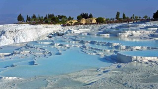 Avrupalı turistlerin dönüşüyle 2026 Pamukkale ve Karahayıt için yıldız yıl olacak