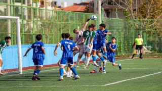 Aydın Büyükşehir Belediyesporun gençleri galip