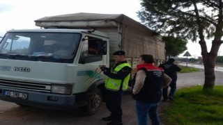 Aydında hayvan hastalıklarına karşı yol kontrolleri sürüyor