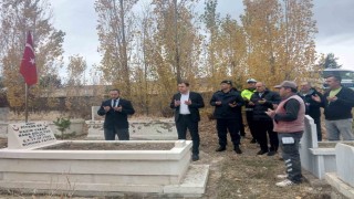 Aydıntepede şehitler kabirleri başında dualarla anıldı