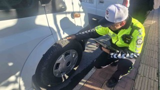 Bafrada kış lastiği denetimi: 59 servis kontrol edildi