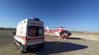 Bahçesarayda kalp krizi geçiren hasta, helikopter ambulansla Vana sevk edildi
