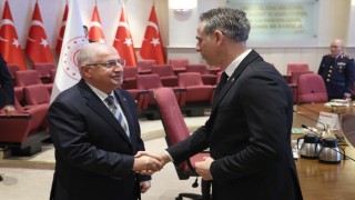 Bakan Gülerden Tekvando Milli Takımına tebrik