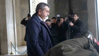 Bakan Tekin: Dünya çok hızlı değişiyor, insan değişiyor, biz de bu değişimi anlamlandırmakla mükellef olan bir mesleğin mensuplarıyız