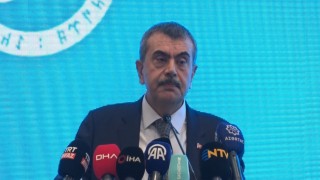 Bakan Tekin: Türk dili ve edebiyatından sosyal bilgilere kadar her alanda müfredatımızı inceleyen komisyon kurduk