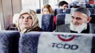 Bakan Uraloğlu: Aile Yılı kapsamında 933 bin 929 kişi ulaştırma hizmetlerinden indirimli faydalandı