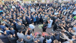 Bakan Uraloğlu ve Işıkhan Midyat Belediyesini ziyaret etti