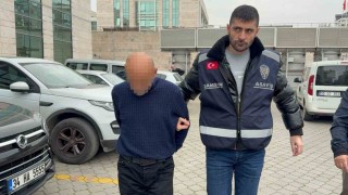 Bakıcı olarak evine gittiği yaşlı adamın cebinde 8 bin lira bulunan montu çaldı