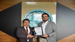 Balıkesir Üniversitesine, ISO 9001 belgesi