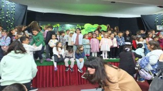 Balıkesirde amatörlerin oyunu ayakta alkışlandı