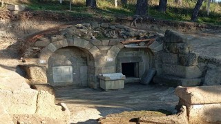 BARÜ bölgenin arkeolojik gelişimine katkı sunacak çalışmalara devam ediyor