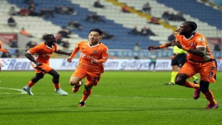 Başakşehirde Jerome Opoku, Fenerbahçe maçında yok