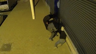 Başakşehirde klima hırsızlığı kamerada