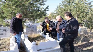 Basın şehidi Sebahattin Yılmaz mezarı başında anıldı