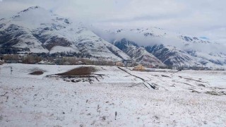 Başkale beyaza büründü