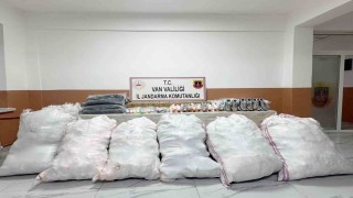 Başkalede 4 milyon 163 bin TL değerinde kaçak malzeme ele geçirildi