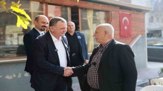 Başkan Balaban Yenimahallede esnafı dinledi