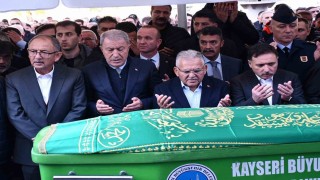 Başkan Büyükkılıçın ağabeyi Ramazan Büyükkılıç toprağa verildi