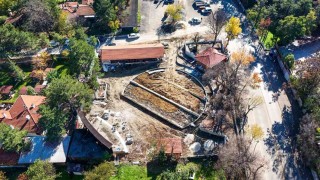 Başkan Çetinkaya, Yenişehir Açık Hava Sinemasındaki çalışmaları inceledi