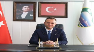 Başkan Dere; Gece gündüz demeden emek veren tüm öğretmenlerimizi kutluyorum