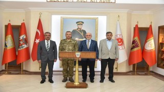 Başkan Dumandağ, Kolordu Komutanı Durmaz ile bir araya geldi