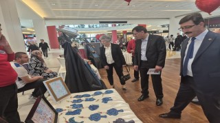 Başkan Kahveci, özel çocukların eserlerini inceledi