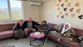 Başkan Kepenekten Yaşlı Rehabilitasyon Merkezine anlamlı ziyaret