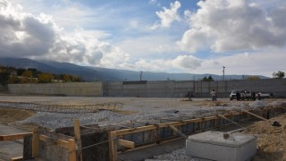 Başkan Kumral devam eden sosyal tesis ve spor sahası projelerini yerinde inceledi