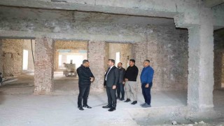 Başkan Şerifoğulları, tarihi öğretmenevinde çalışmaları inceledi