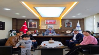 Başkan Tatık makamında DMD hastası Mehmeti ağırladı