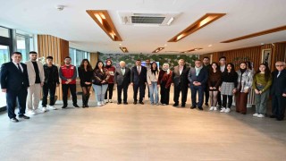 Başkan Yılmaz gençlerle buluştu