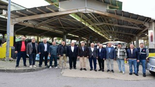 Başkan Yılmaz Pazar Esnafı İle Buluştu