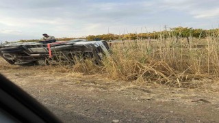 Batmanda kayan kamyonet devrildi: 5 kişi kazadan burnu kanamadan kurtuldu