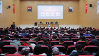 Bayburtta ‘Cumhuriyetin İkinci Asrında Türkiye Yüzyılı paneli düzenlendi