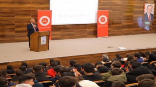Bayburtta lise öğrencilerine ‘Gençlik ve Sorumluluk Bilinci konferansı verildi