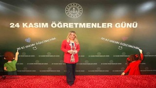 Bayburtta yılın öğretmeni Mevhibe Kübra Hançer seçildi