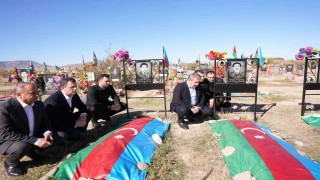 BBP Genel Başkanı Destici, Ağdamda şehitliği ziyaret etti